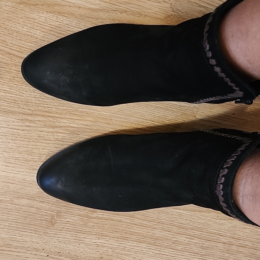 Bueno leather boots size 39.USA 8.5.Like new condition. - Picture 5 of 11